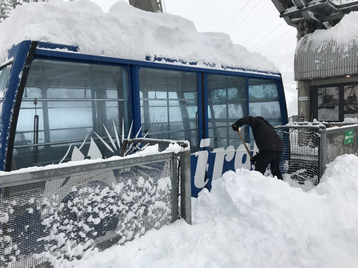 Vorzeitige Eröffnung der Bergbahnen Airolo-Pesciüm