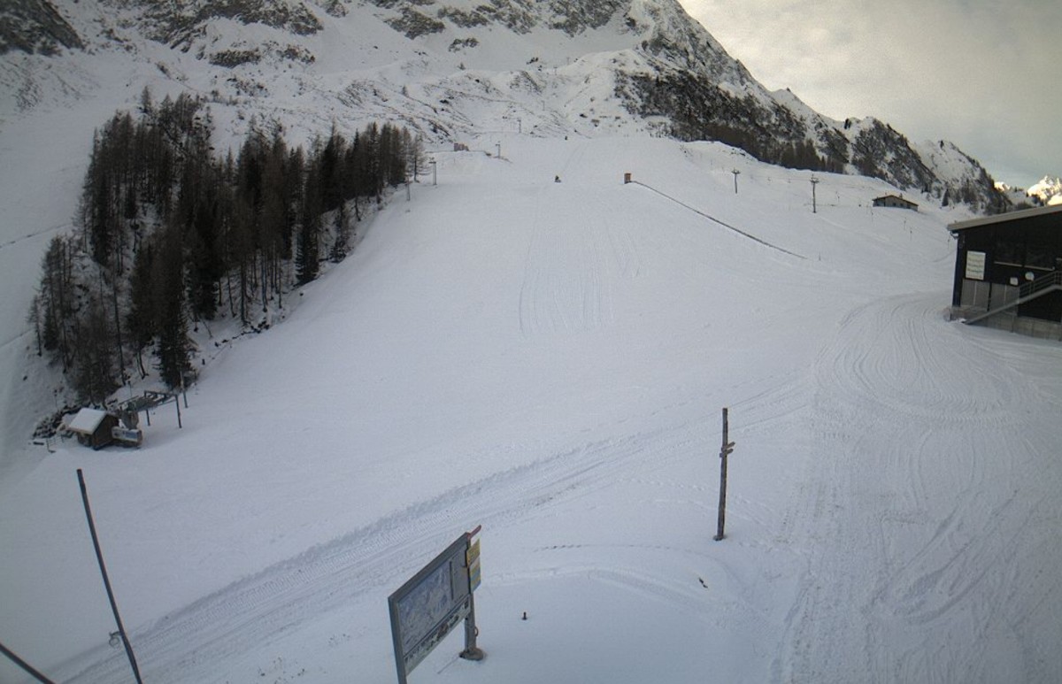 Airolo-Pesciüm ski area: opening delayed due to warm temperatures at high altitude