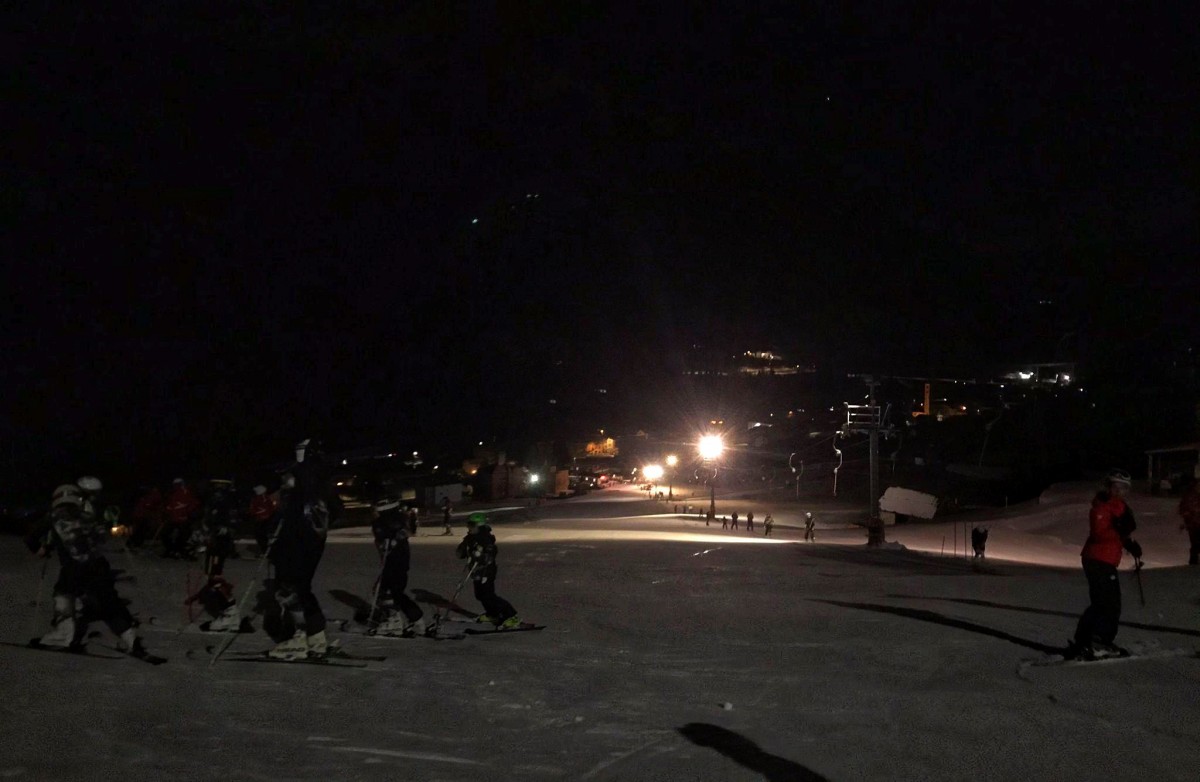 Every Friday evening: night skiing in Lüina