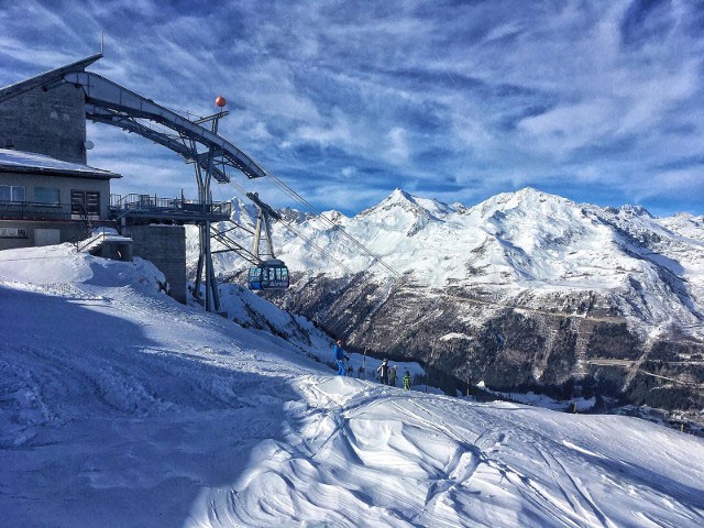 Skiing now in Airolo!